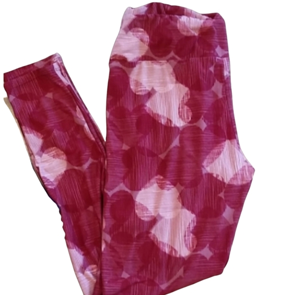 LuLaRoe Pants - LuLaRoe T/C Heart Leggings